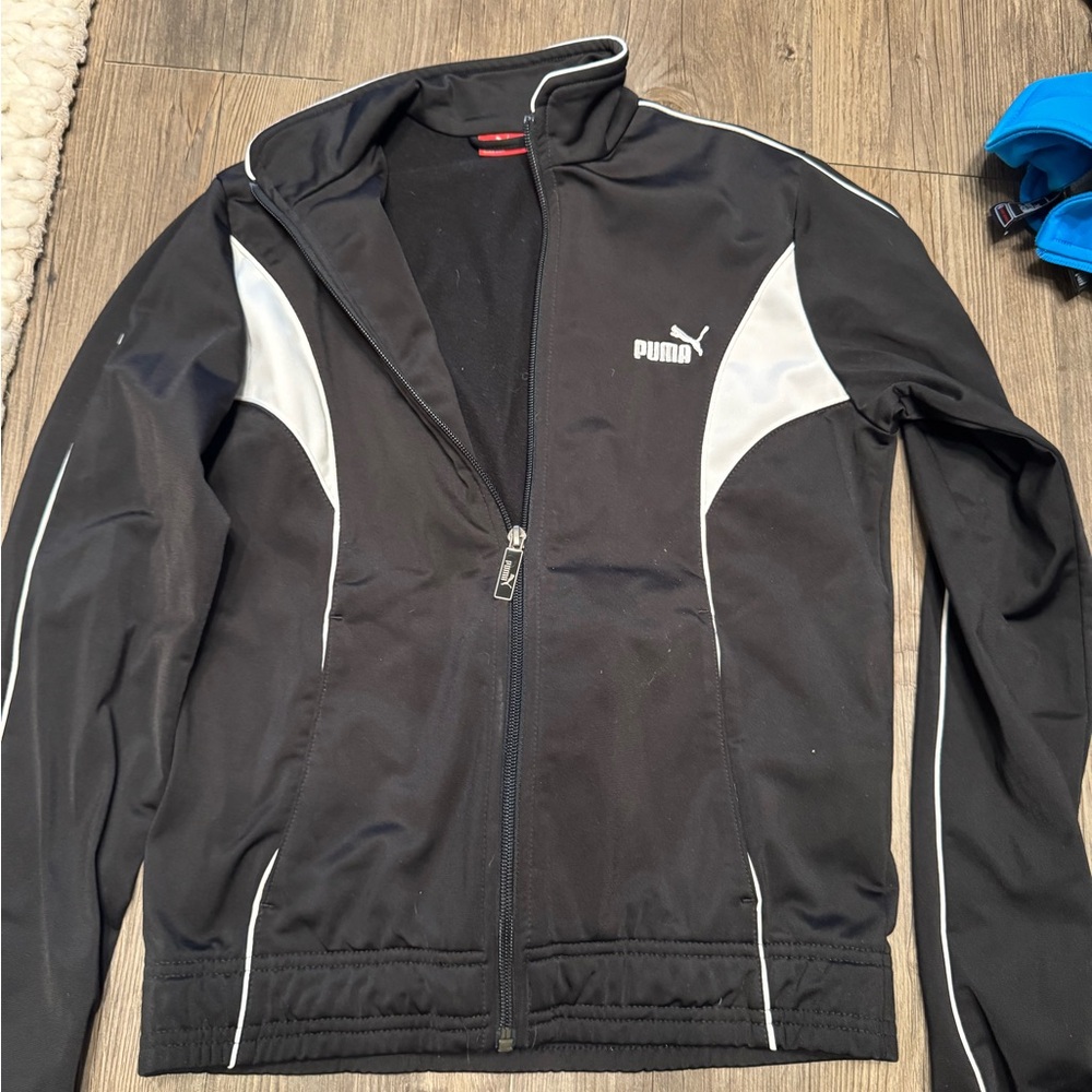 Black and white Puma tracksuit jacket. Women’s XS